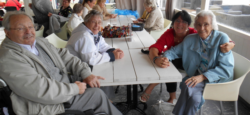 Ouderenfonds-Kijkduin-8-juli-2014-1e-uitje-Rotterdam-Zuid-en-Noord-146