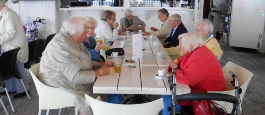 Ouderenfonds-Kijkduin-8-juli-2014-1e-uitje-Rotterdam-Zuid-en-Noord-79